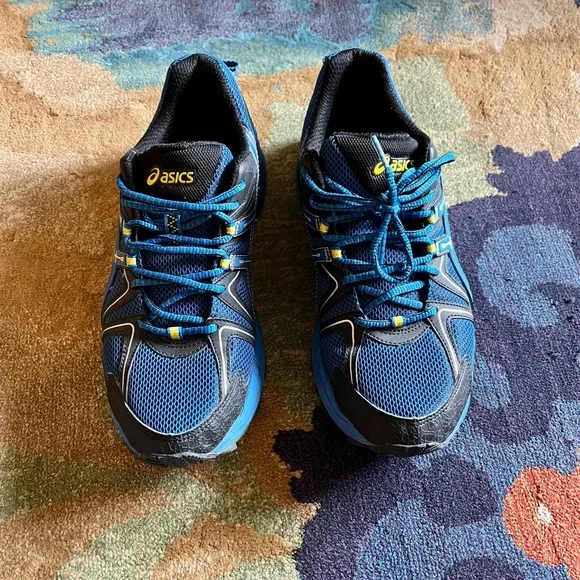 Asics Blue and Yellow Athletic Shoes Lightweight Breathable Design - Picture 15 of 16